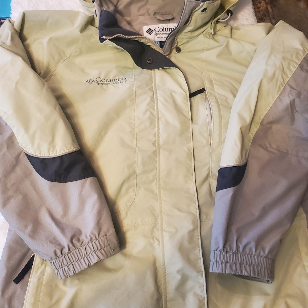 Columbia core women ladies large jacket green